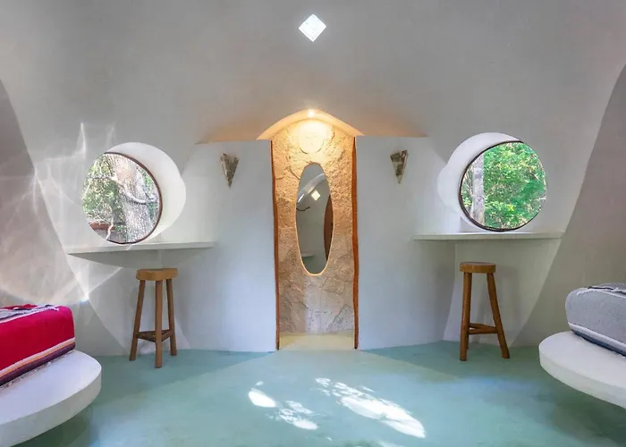 Unique Jungle Dome 2 Queen Beds * Tulum